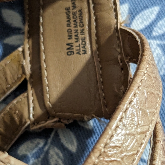 Gorgeous A2 by Aerosoles "HEELREST" SANDALS - Picture 5 of 8